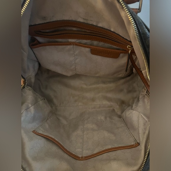 Michael Kors Jetset Large Satchel - Picture 9 of 13